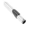 A close-up, studio shot of a silver vacuum cleaner extension tube with a gray plastic connector. Anteprima dell’immagine prodotto