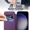 A person's hand is shown inserting credit cards into a purple phone case with a wallet function. The top part of the image shows a person using a credit card reader. Produktbild-Vorschau