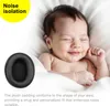 A baby is sleeping peacefully, with a headphone earpad and marketing text overlayed. Anteprima dell’immagine prodotto