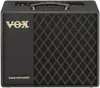 A front view of a black guitar amplifier with a diamond-patterned speaker grille. Podgląd zdjęcia produktu