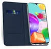 A dark blue flip case with a credit card inserted, next to a smartphone with a colorful wallpaper. Anteprima dell’immagine prodotto
