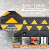 A close-up view of a rubber ramp with yellow reflective triangles, highlighting its non-slip surface and reflective signage. Smaller inset images show potential uses like a curb, garage, supermarket, and doorstep. Produktbild-Vorschau