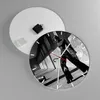 Wanduhr - Rund - Glasuhr - Fotografie Mode Frau - 40x40cm - Produktbild-Vorschau 2