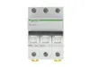 A three-pole circuit breaker with Schneider Electric branding. Anteprima dell’immagine prodotto