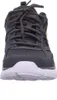A close-up, front-facing view of a gray athletic shoe with white accents and gold branding. Anteprima dell’immagine prodotto