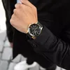A person wearing a watch. Produktbild-Vorschau