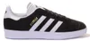 A studio shot of a single Adidas Gazelle sneaker. Produktbild-Vorschau