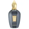 A studio shot of a perfume bottle. Voir les images du produit