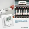 A collage showing a smart thermostat being installed on a radiator and a manifold for underfloor heating. Produktbild-Vorschau