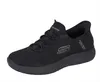 A black Skechers shoe is shown against a white background. Voir les images du produit