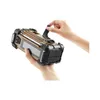 A hand is shown cranking a portable radio. Anteprima dell’immagine prodotto