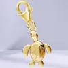 Schildkröte Charm Anhänger I Zeitlose Eleganz in Gelbgold

 Produktbild-Vorschau