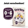 A book titled 'Kater Vater' is shown next to a sticker with product information. The book cover depicts a playful scene of a child on a bed with a parent. The sticker provides details about the target audience and age range. Produktbild-Vorschau