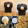 A collage showing a Philips pasta maker and homemade pasta. Produktbild-Vorschau