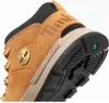 A close-up view of the heel and sole of a brown Timberland boot. Produktbild-Vorschau