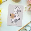 Mr. & Mrs. Panda Postkarte Bäcker Herz - Grau Pastell - Produktbild-Vorschau 2