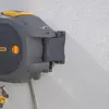 Dévidoir caréné fixation murale enroulement automatique Voir les images du produit 9