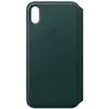 A dark green leather iPhone case with the Apple logo embossed on it. Anteprima dell’immagine prodotto