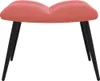 A pink tufted ottoman with black legs on a white background. Voir les images du produit