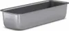 A grey loaf pan is shown from a slightly elevated side angle against a white background. Voir les images du produit