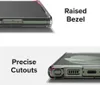 Close-up shots of a transparent phone case, highlighting its features. Produktbild-Vorschau