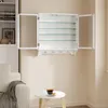 SoBuy Wandvitrine FSB114-E-W mit geöffneten Glastüren und Glasablagen im Wohnzimmer Voir les images du produit