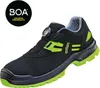 A black and green safety shoe with a BOA lacing system. Produktbild-Vorschau