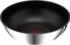 A close-up, front-facing view of a wok pan on a white background. Voir les images du produit