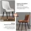 A collage comparing two dining chairs, highlighting features of one chair. Voir les images du produit