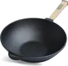 Padella wok Ø26 cm 2,8 L in ghisa con manico in legno Anteprima dell’immagine prodotto 5