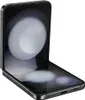 A graphite colored Samsung Galaxy Z Flip5 smartphone is shown in an open, diagonal position against a white background. Anteprima dell’immagine prodotto
