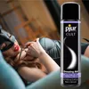 pjur CULT Dressing Aid - Latex Anziehhilfe für ein Produktbild-Vorschau 4