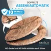 A toilet seat and lid with a wood grain pattern, displayed on a white background with marketing text and a logo. Produktbild-Vorschau