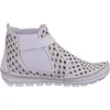 A single white women's boot is shown against a white background. Produktbild-Vorschau