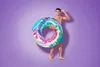 Bouée Bestway® Tie Dye avec appui-tête  Ø 106 x 61 cm Voir les images du produit 13