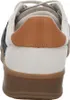 The back view of a sneaker. Voir les images du produit