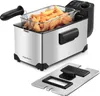 A deep fryer with french fries in the basket, placed on a white background. Accessories are laid out in front of the fryer. Produktbild-Vorschau