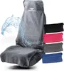 A car seat cover with water splashing on it, and several smaller seat covers in different colors shown to the right. Produktbild-Vorschau
