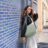 reisenthel GO5058 Moonbag puffer iced matcha Trendige Produktbild-Vorschau 7