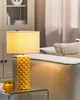 BELIANI Stolní lampa žlutá keramická 49 cm geometrický vzor Náhled obrázku produktu 2