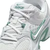 Baskets Nike V5RNR blanches Voir les images du produit 20