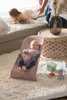 BabyBjörn Babywippe Bliss Mesh Altrosa, Maße aufgeklappt Produktbild-Vorschau 5