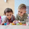 LEGO 10942 DUPLO Disney Minnies House with Café, Minnie Voir les images du produit 18