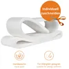 A white foam pad is shown, bent into curves, with an orange circle overlay indicating it can be cut to size. Icons for hand wash and suitability for allergy sufferers are at the bottom. Voir les images du produit
