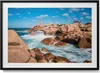 Wasser, Felsen und ein Leuchtturm– Wandbild mit Rahmen – Produktbild-Vorschau 1