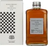 A bottle of Nikka Whisky From The Barrel and its packaging are displayed side-by-side against a white background. Produktbild-Vorschau