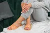 Damen Hausschuhe aus Echtleder mit Blumenmuster – Offene Produktbild-Vorschau 9