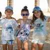Costume da bagno per bambina Stitch Colourful - 5 anni Anteprima dell’immagine prodotto 4