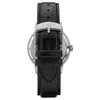 Close-up of a watch strap and buckle. Voir les images du produit
