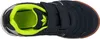 A top-down view of a child's indoor sports shoe. Voir les images du produit